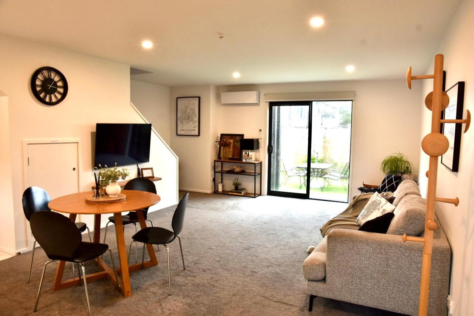 כרייסטצ'רץ' Close To Arena And One Kilometer From Railway Station Onsite Ev Car Park מראה חיצוני תמונה