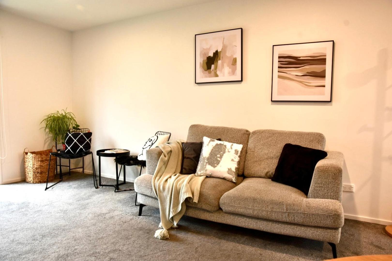 כרייסטצ'רץ' Close To Arena And One Kilometer From Railway Station Onsite Ev Car Park מראה חיצוני תמונה