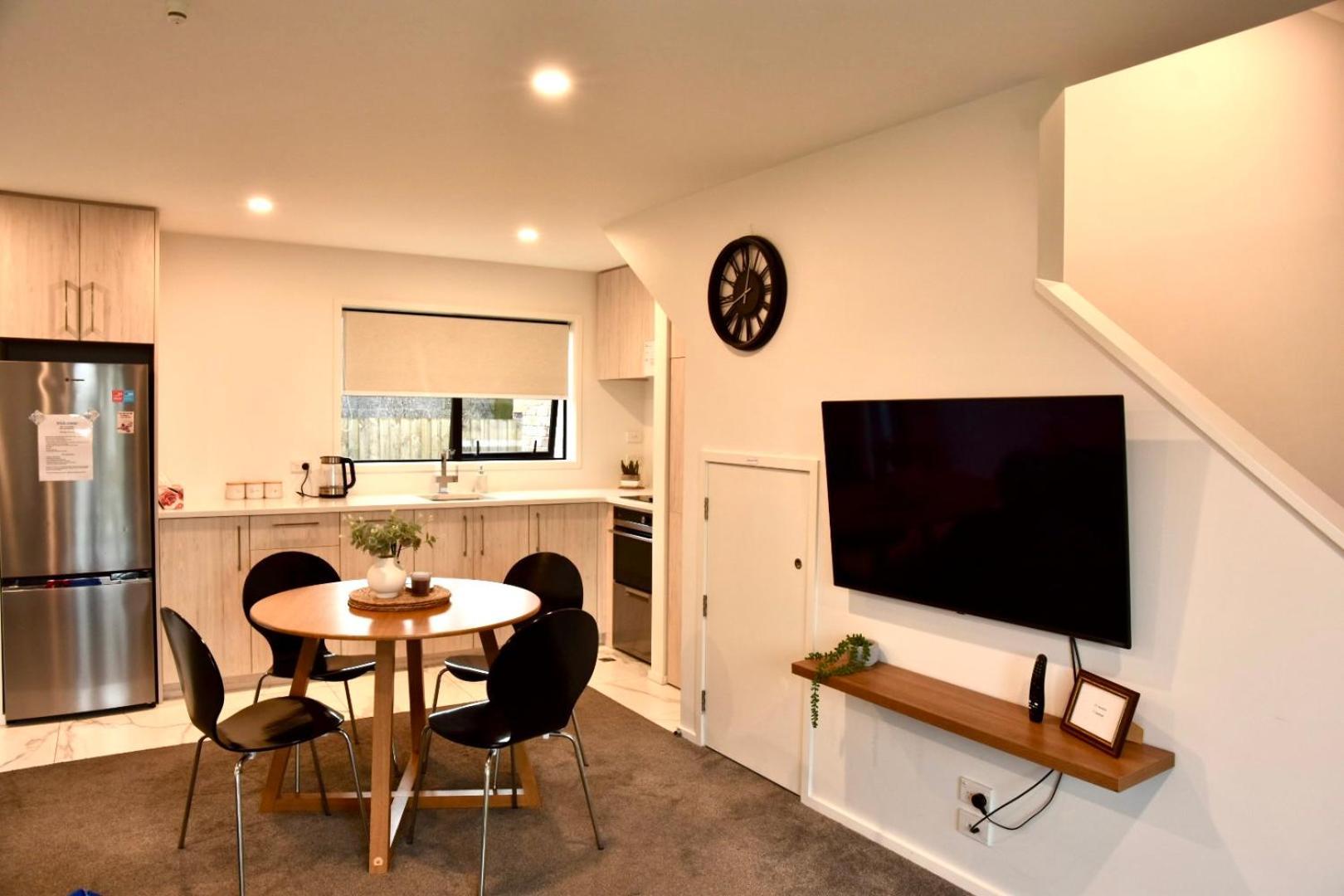 כרייסטצ'רץ' Close To Arena And One Kilometer From Railway Station Onsite Ev Car Park מראה חיצוני תמונה